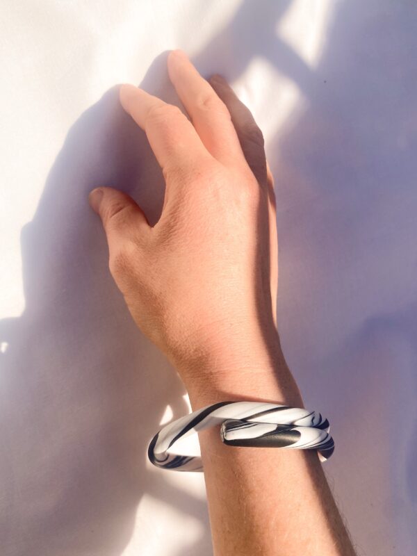 Bra&ccedil;alet Lau blanc i negre